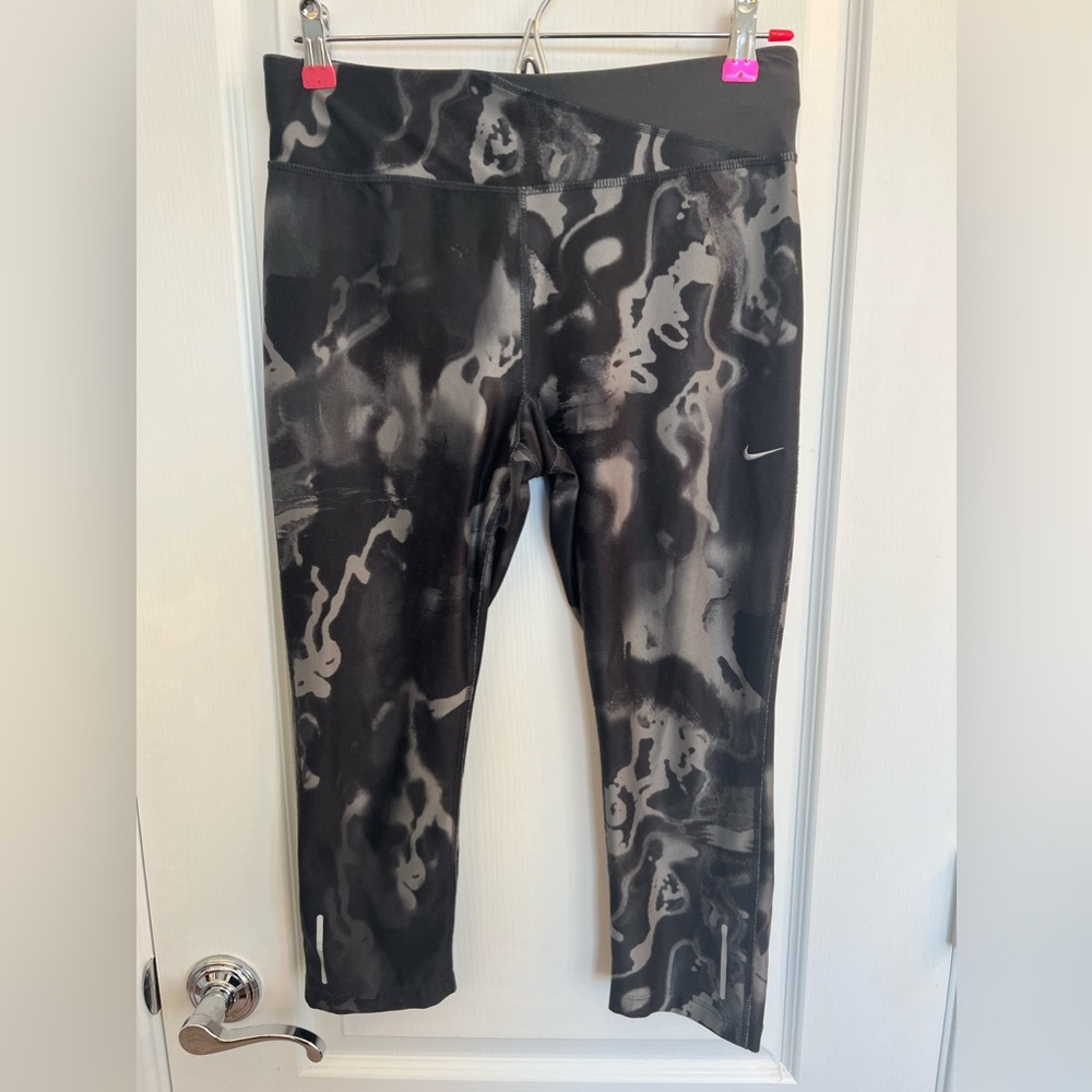 Nike Dri Fit Womens Leggings Size M Black Gray Tie Dye